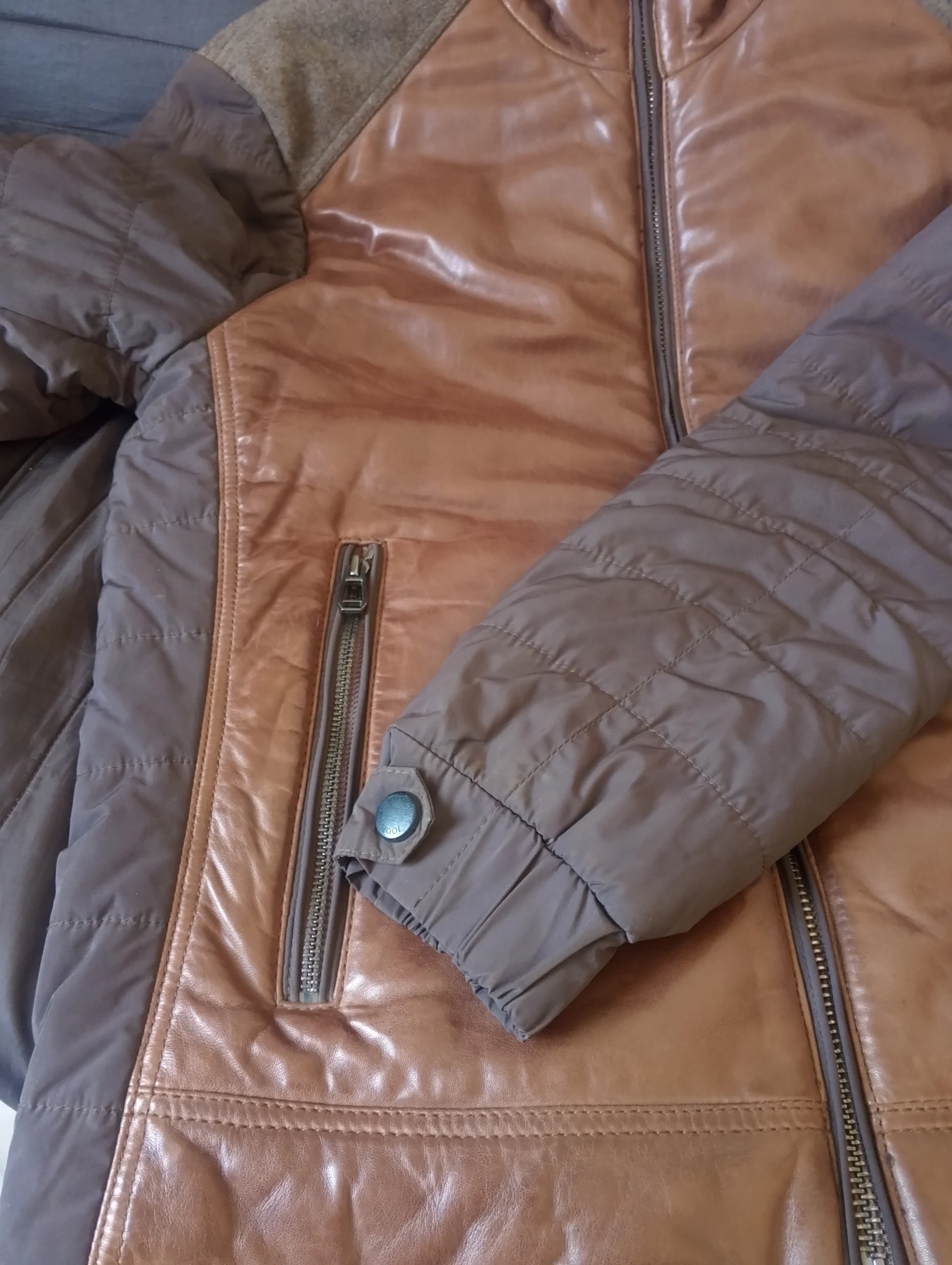 Men’s Hybrid Leather Puffer Jacket- Genuine Brown Leather Front with Shearling Collar - Winter Moto Luxury Coat - Image 5